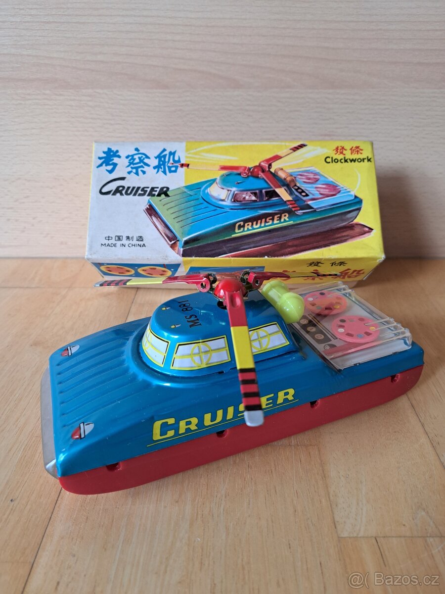 Retro plechové auto - CRUISER MS 881