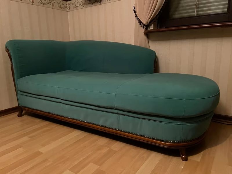 Pohovka, otoman - velmi pěkný stav