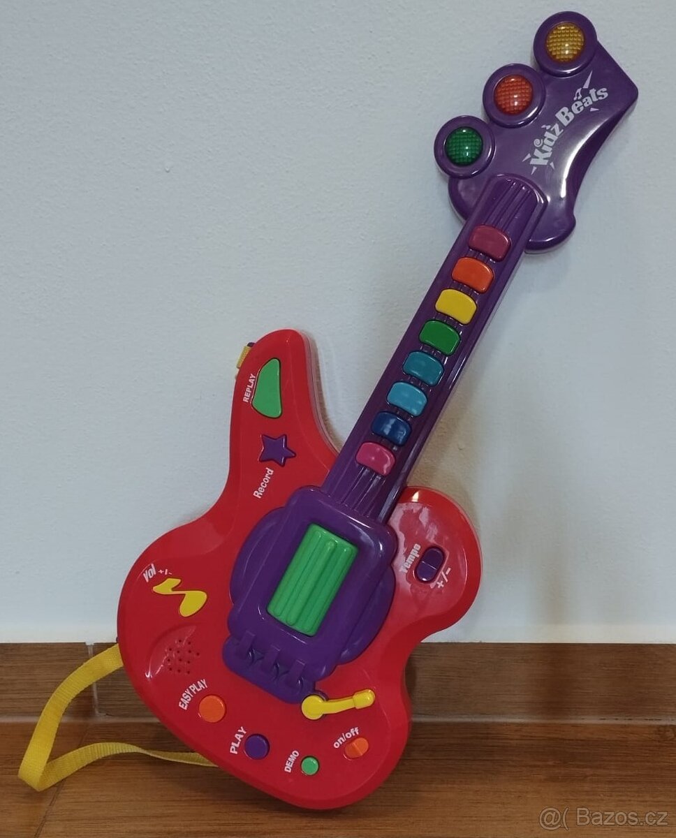Dětská hrací kytara na baterky