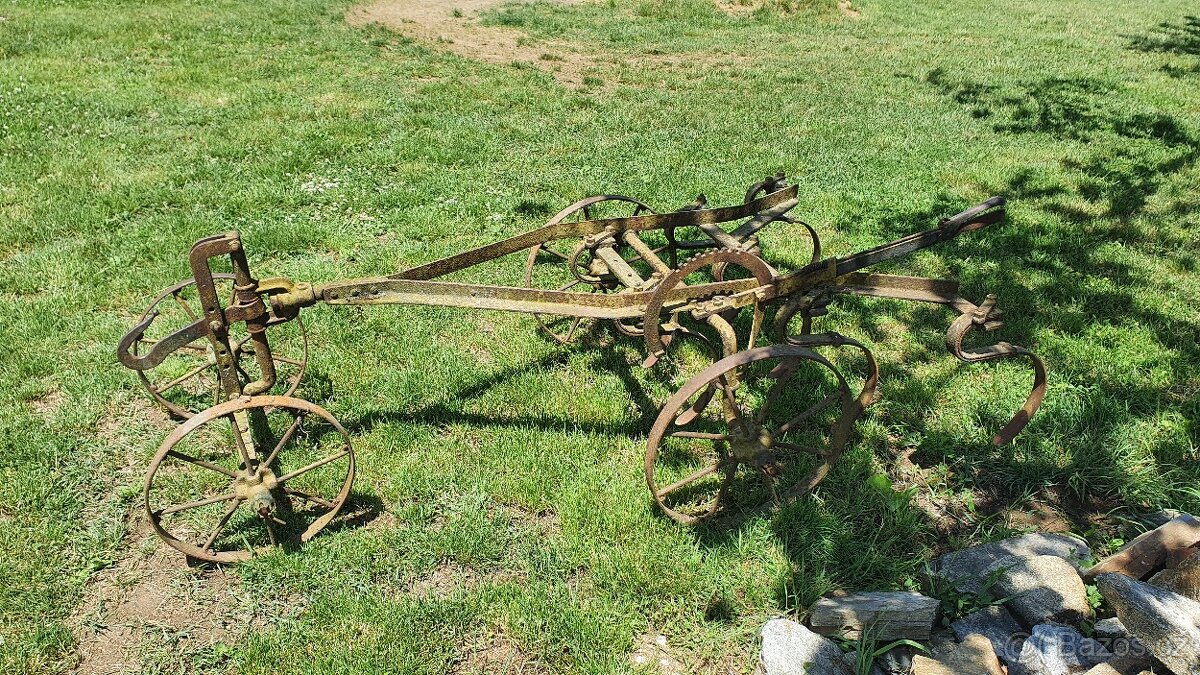 Kultivator za koně nebo malotraktor