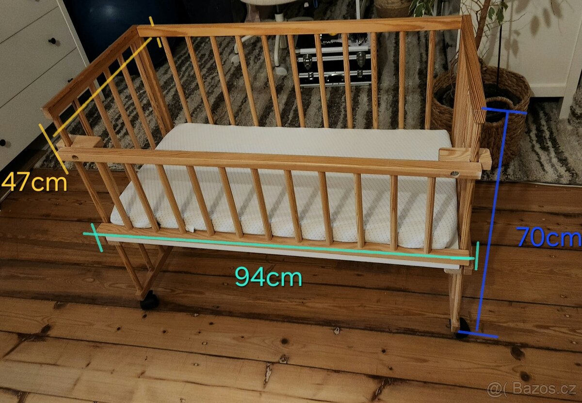 Dětská postýlka k posteli