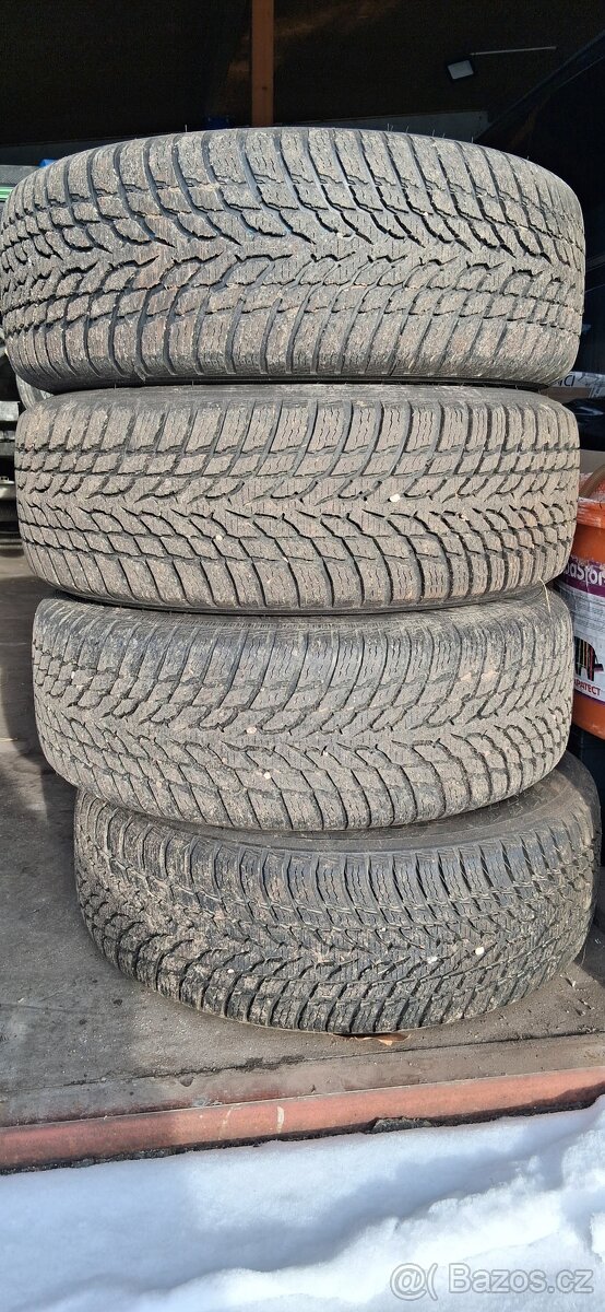 205/65r15 Nokian