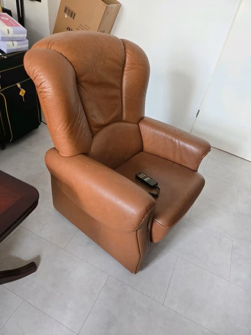 Křeslo elektrické kožené - dálkové ovládání