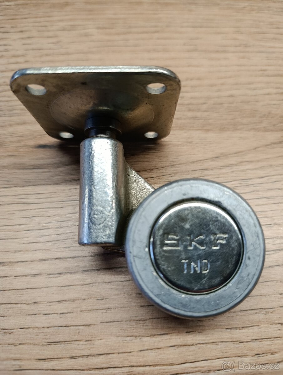 Kolečko otočné ocelové SKF TND