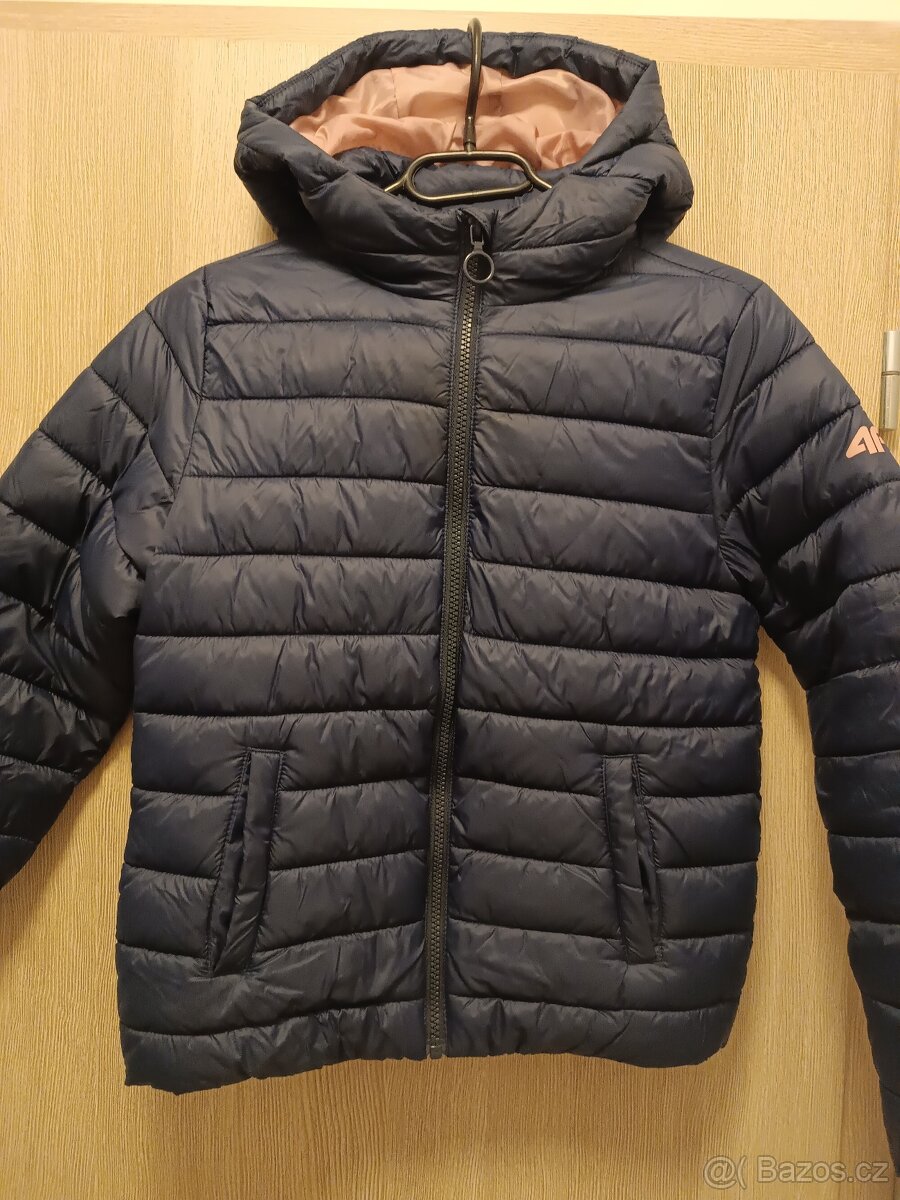 Dívčí prošívaná bunda 4F