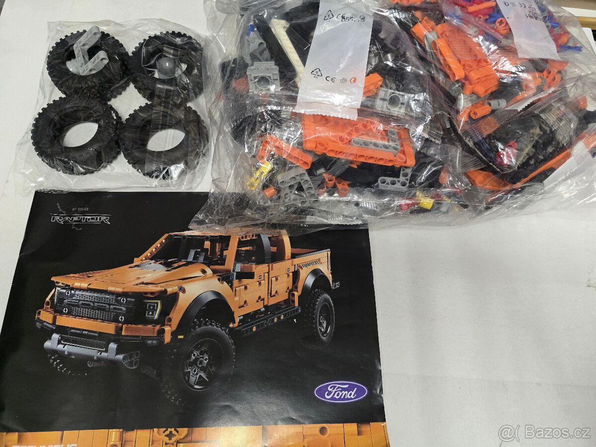 STAVEBNICE Technic 42126 Ford F-150 Raptor (NÁHRADA)