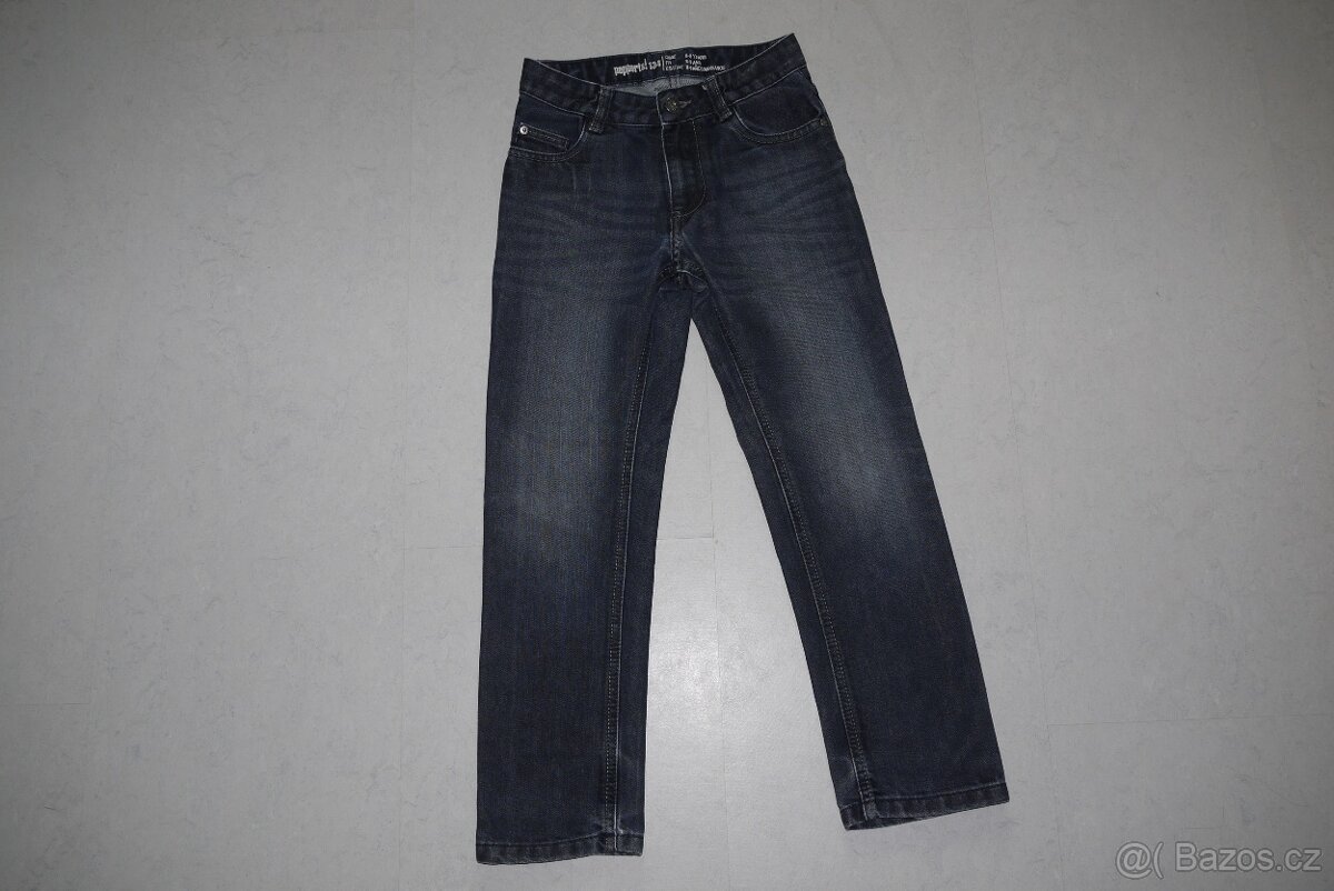 Dětské džíny velikosti 134