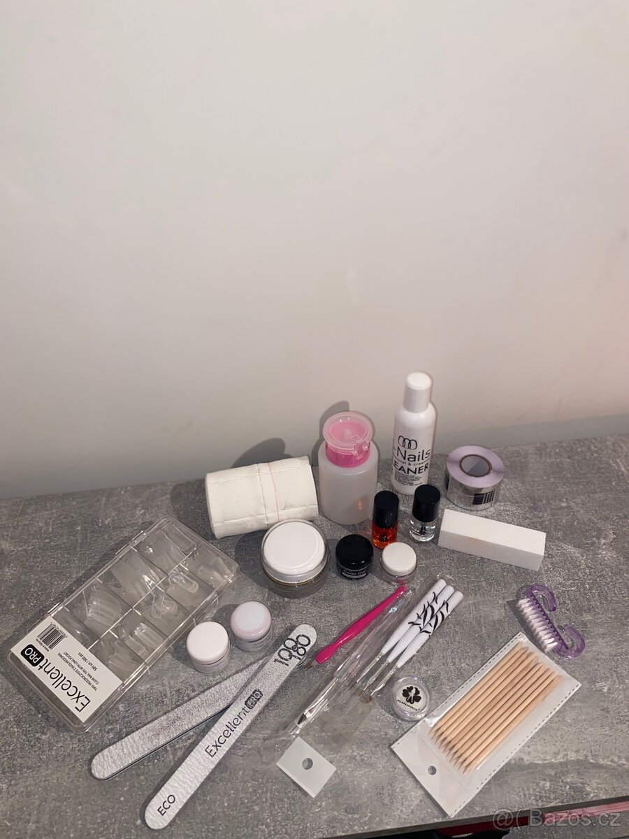 Sada na gelové nehty s lampou