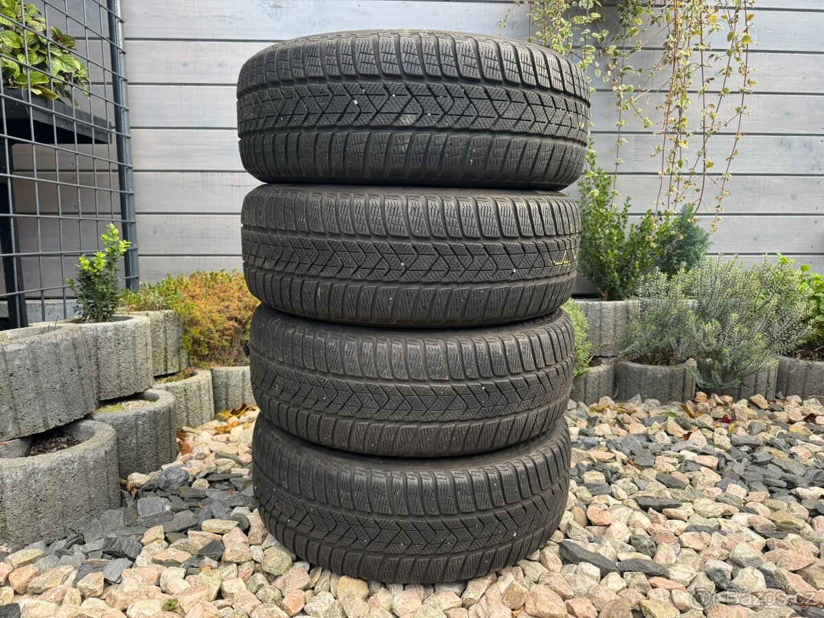 225/50 R18