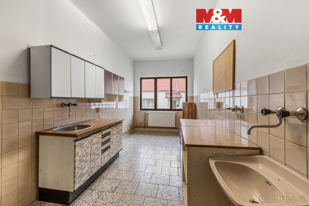 Prodej obchodního objektu, 345 m², Stebno u Petrohradu