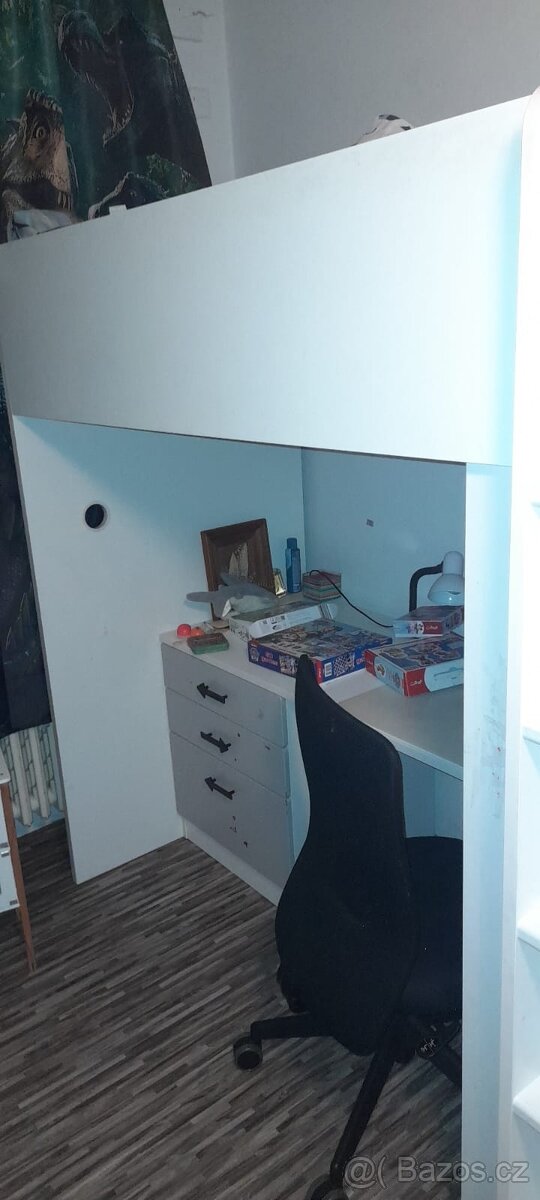 Prodám dětskou sestavu, psací stůl poličky skříň.