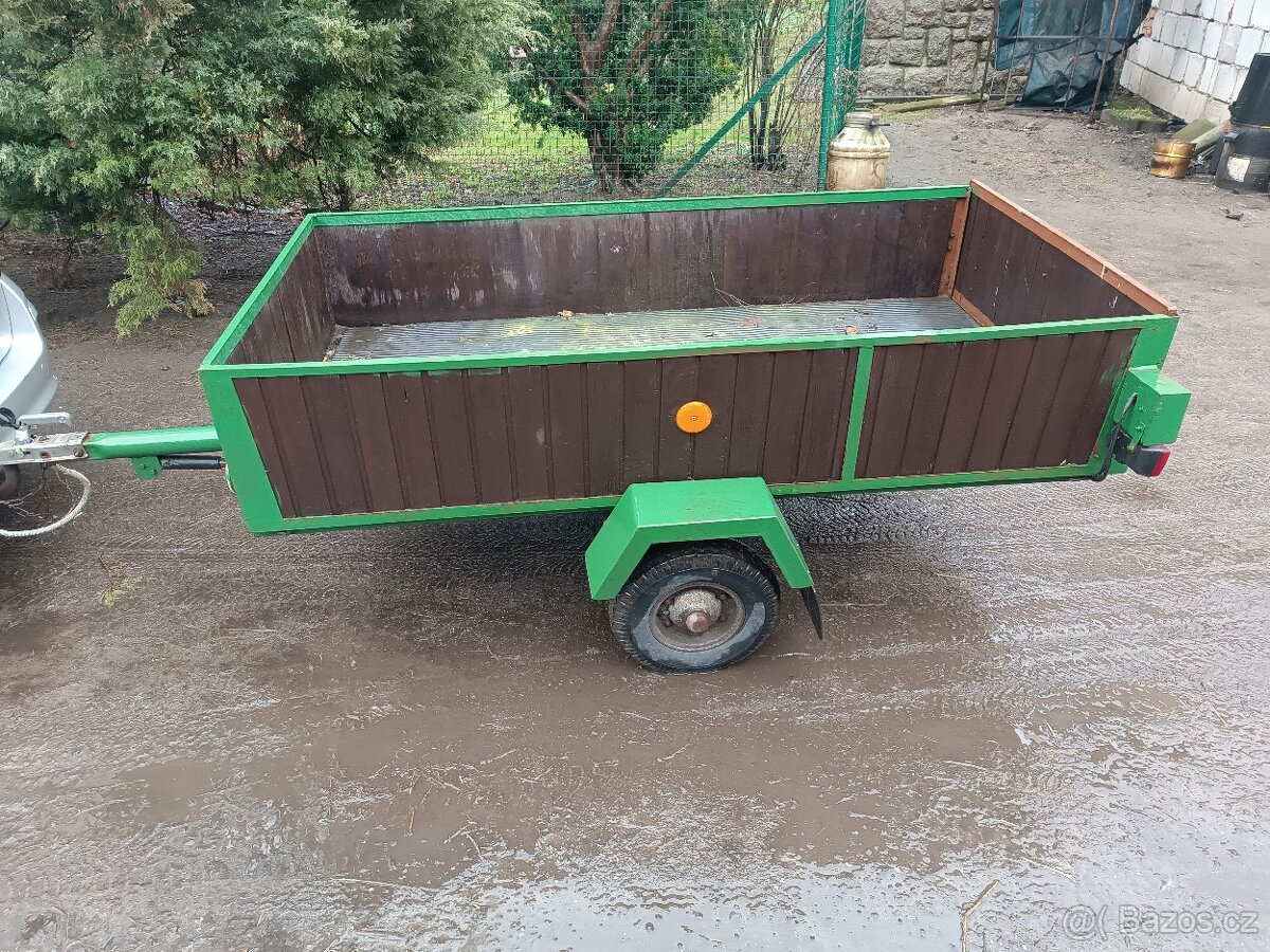 Vlek za auto nebo čtyrkolku