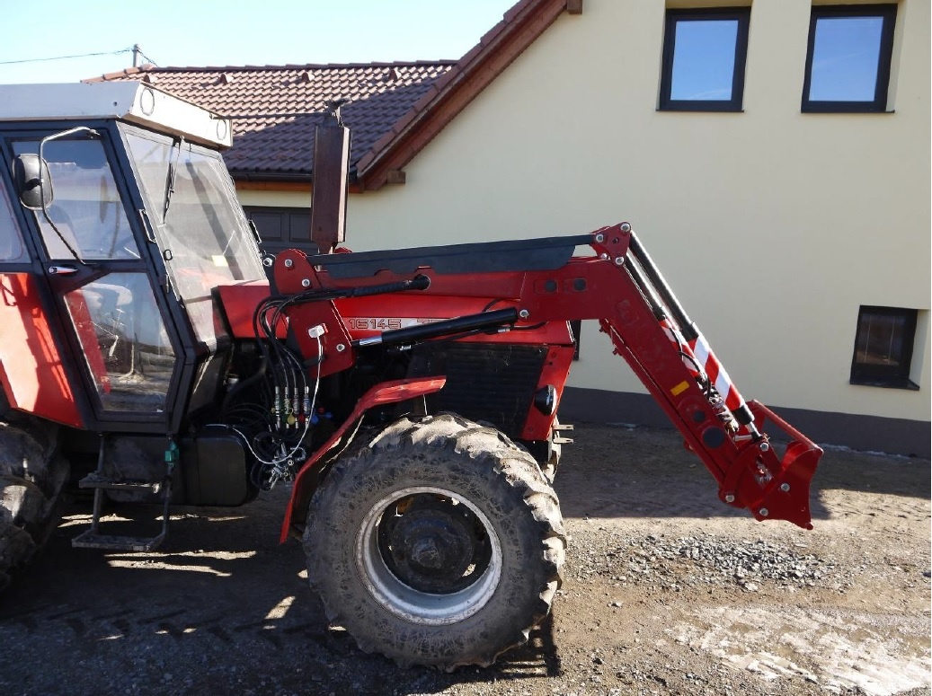 AKCE - Prodám TUR 5 - čelní nakladač