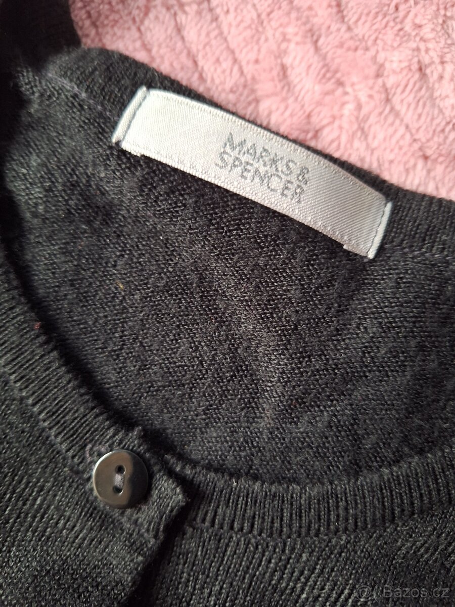 Nový svetr Marks&Spencer