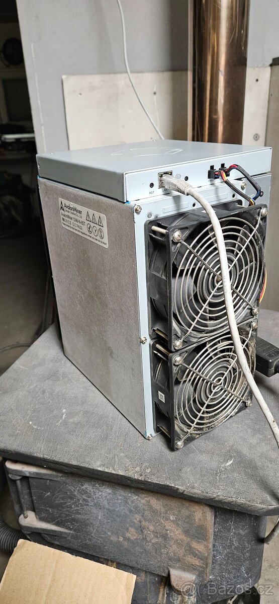 Miner Asic AvalonMiner 1246 85T