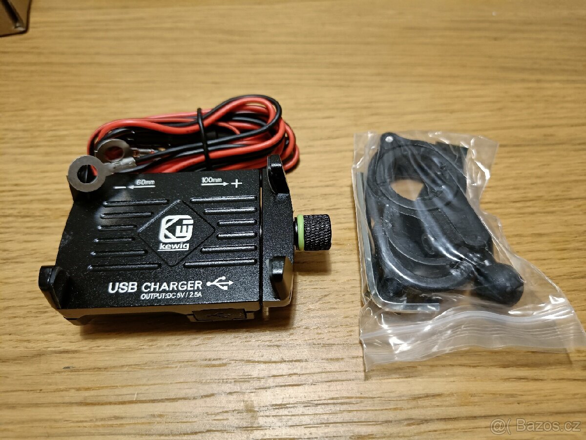 Drzak na mobil s USB