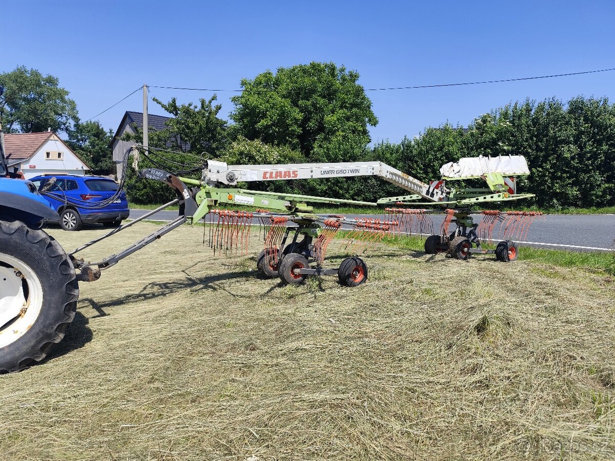 Shrnovač píce Claas LINER 650 Twin