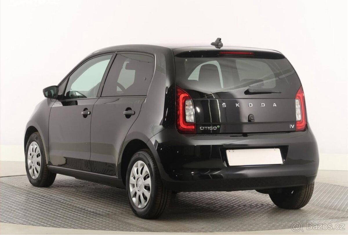 Škoda Citigo pronájem taxi , Foodora