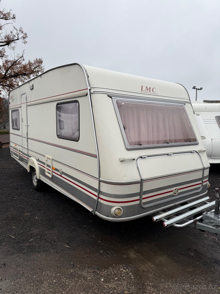 LMC Luxus - předstan