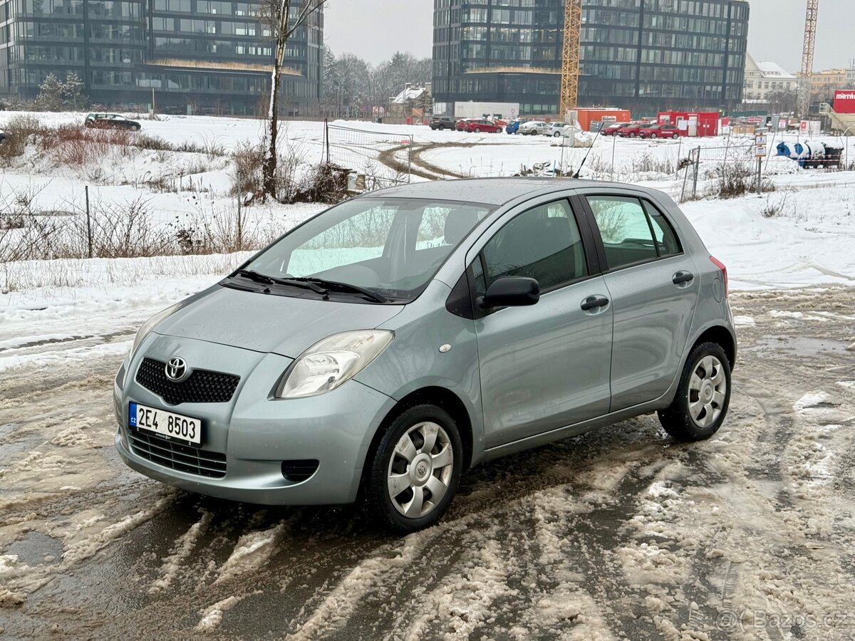 Pronajem Toyota Yaris