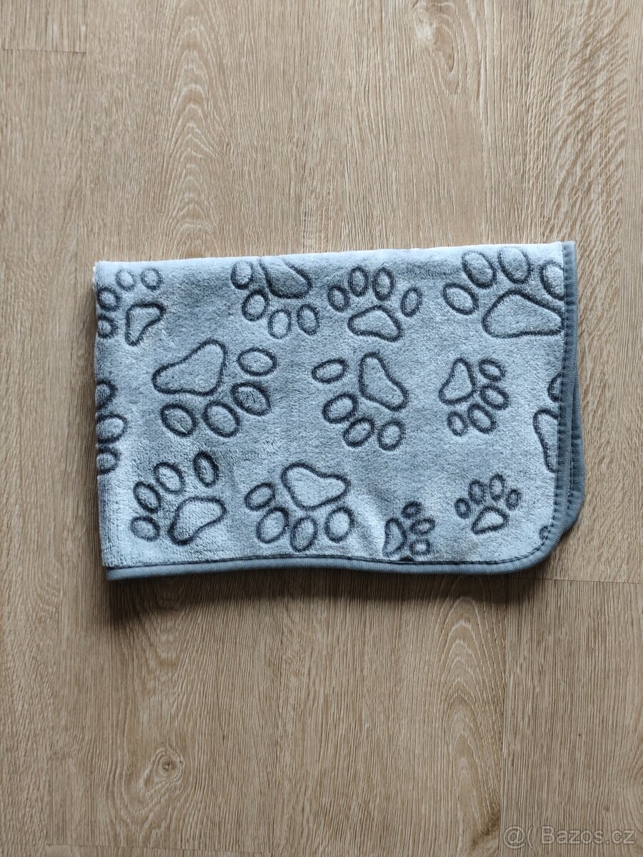 Měkká deka pro pejsky