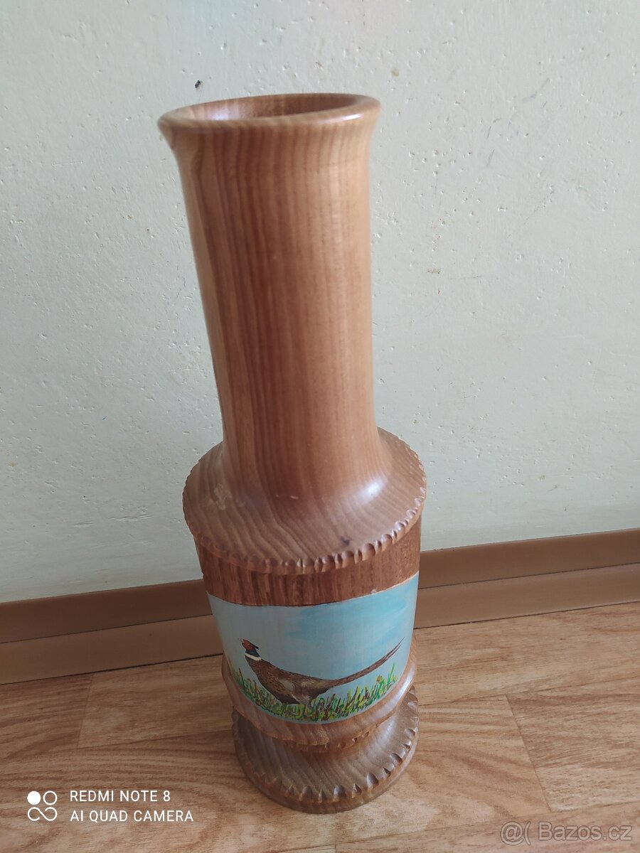retro dřevěná váza