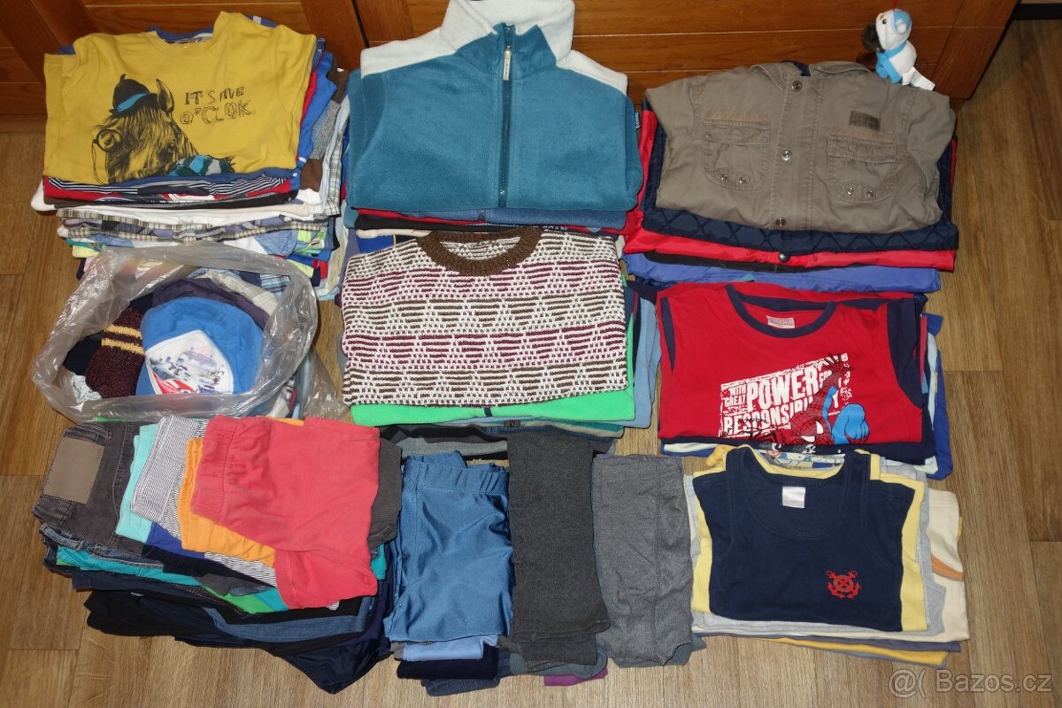 Dětské oblečení 122-128