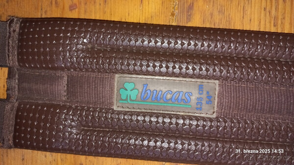 obřišník Bucas hnědý 135 cm