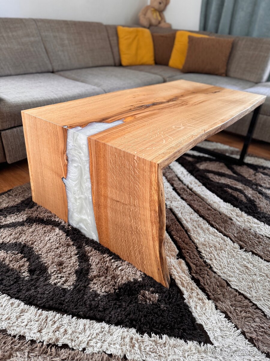 Epoxidovy dubovy konferencny stolik 6