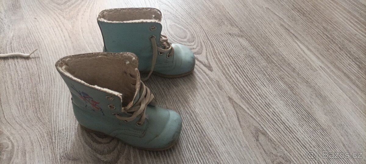 Prodám dětské botičky