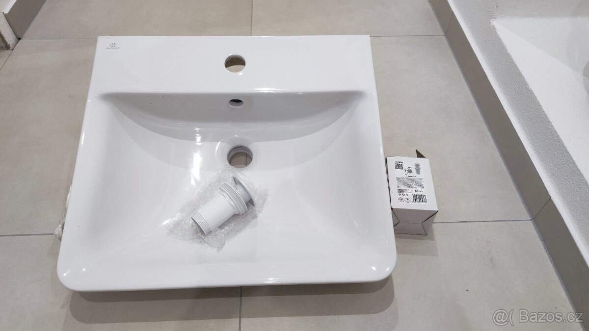 Umyvadlo na skříňku + výpusť Click Clack