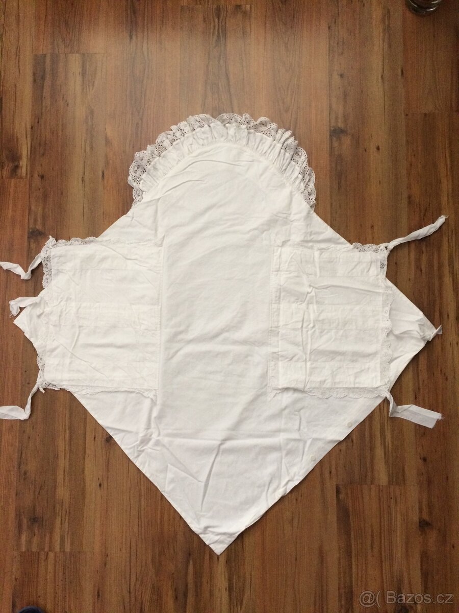 Krajková kojenecká retro zavinovačka