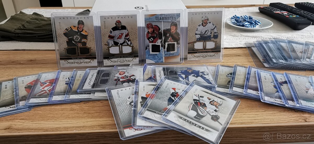 Predám hokejové karty Artifacts 2021/22