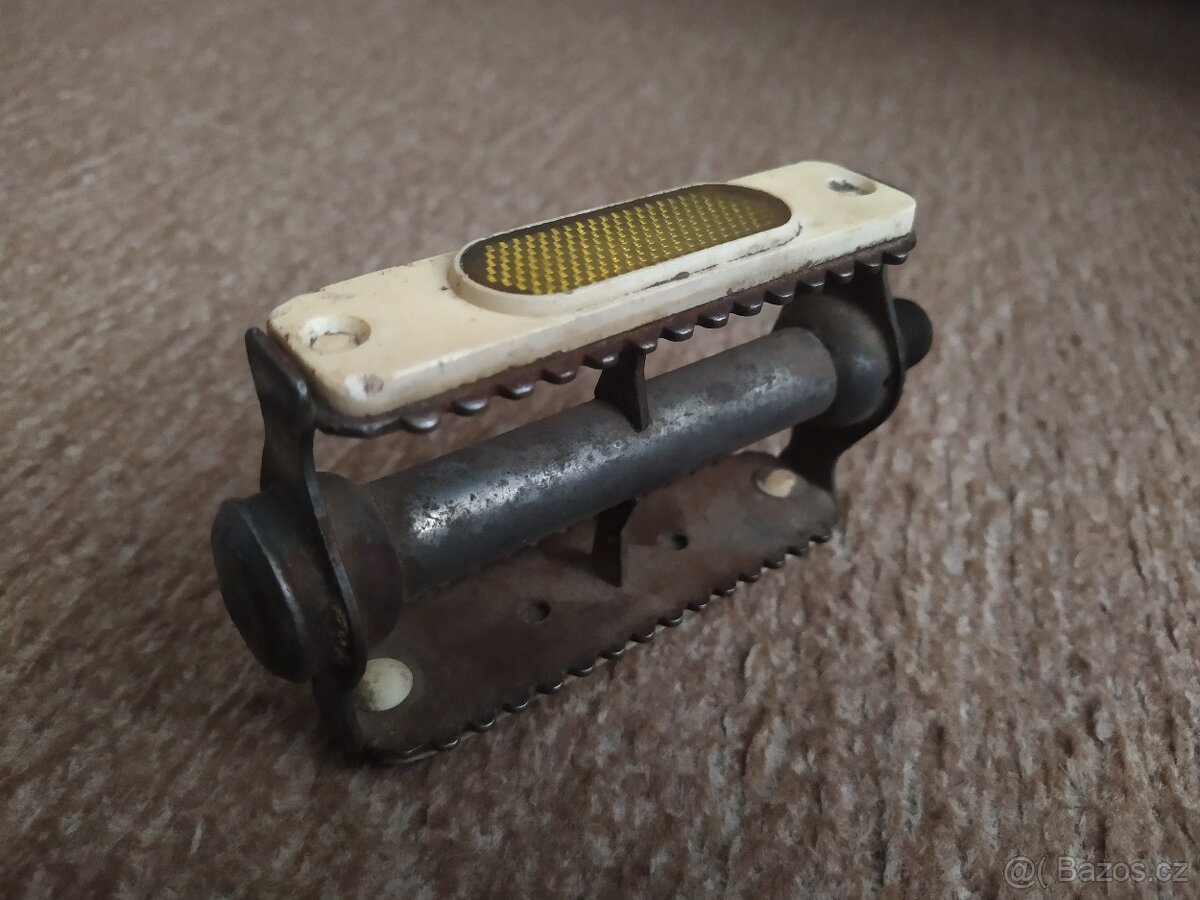 Starý retro pedál, šlapka