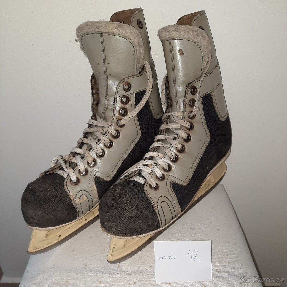 PRODÁM LEDNÍ BRUSLE- VEL. 42 - 8