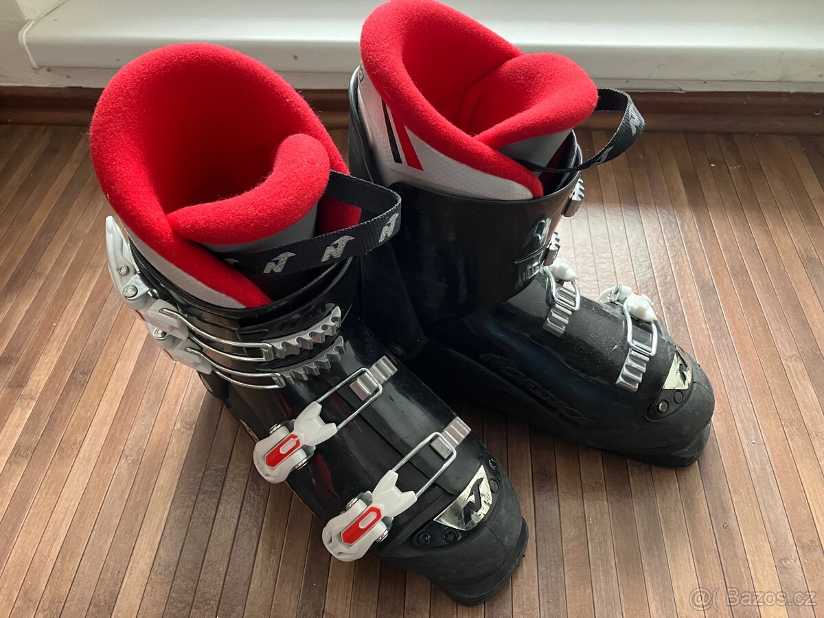 Lyžáky Nordica 25 s vadou