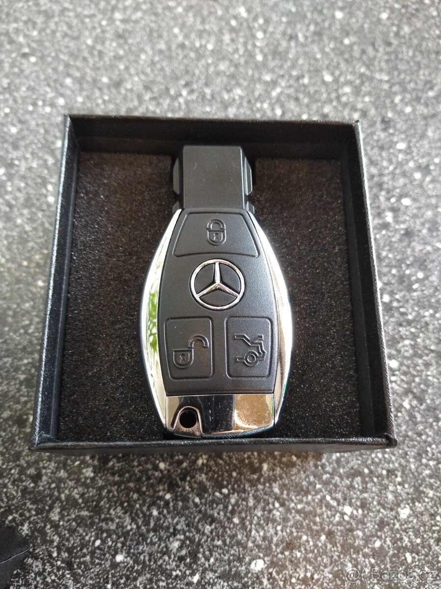Flash disk BMW / Mercedes (klíče) 32GB