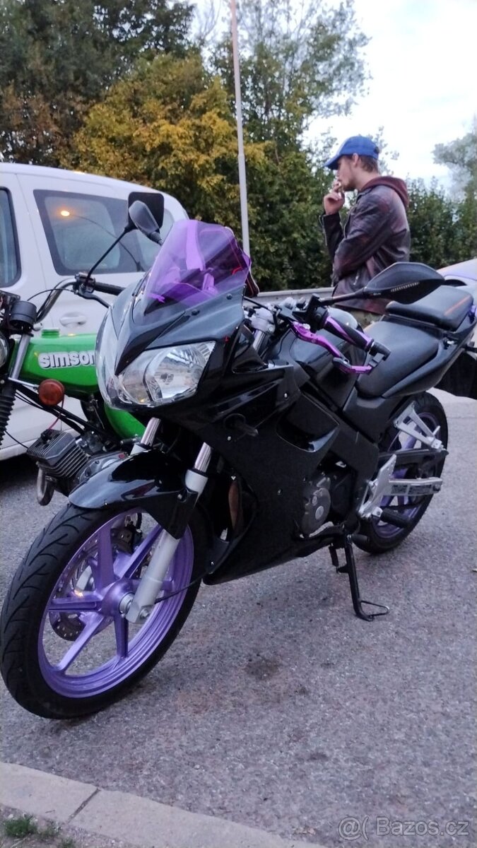 Honda CBR 125R
