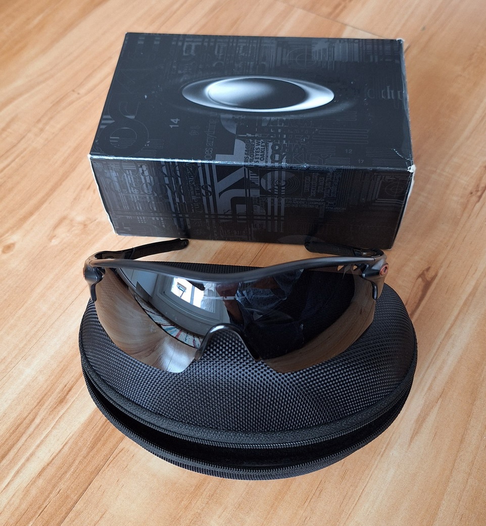 Oakley Radarlock XL
