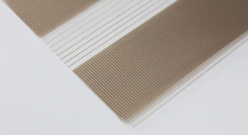 Rolety DEN-NOC: bez vrtání, umístění na horní hranu okna