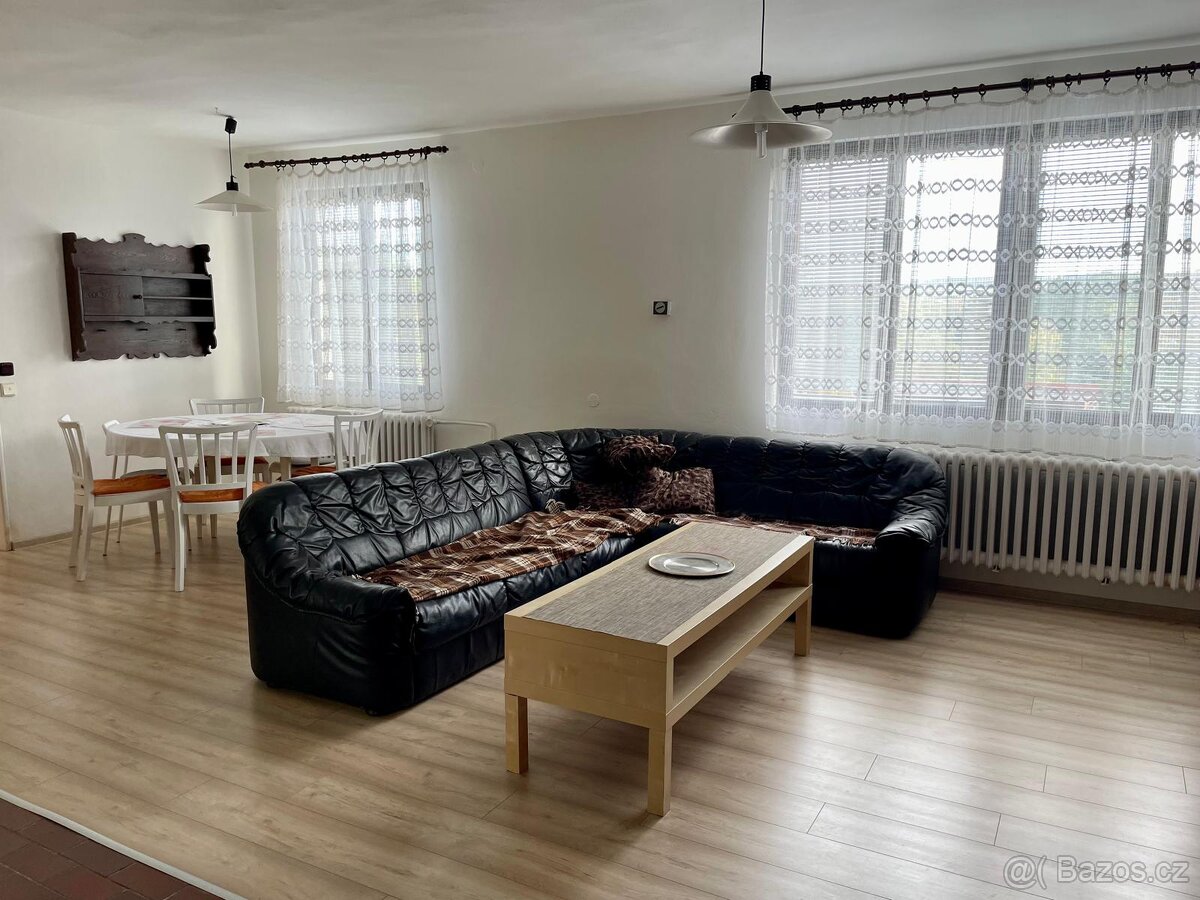 Pronajem pokoje v rod domě