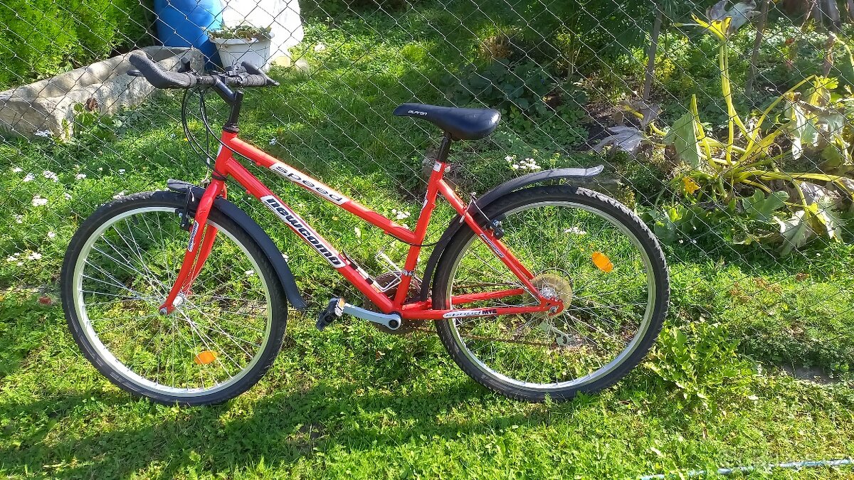 Junior kolo + dámské retro kolo + příslušenství Favorit