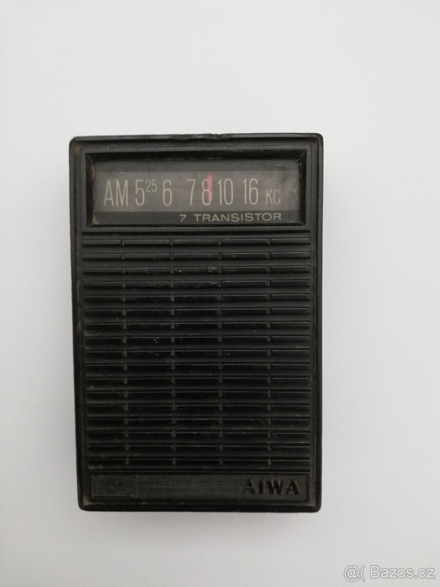 Historický tranzistor.přijímač