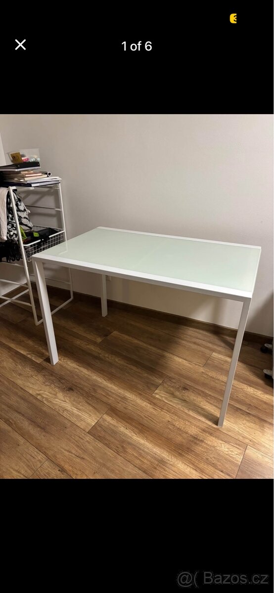 Skleněný jídelní / pracovní stůl