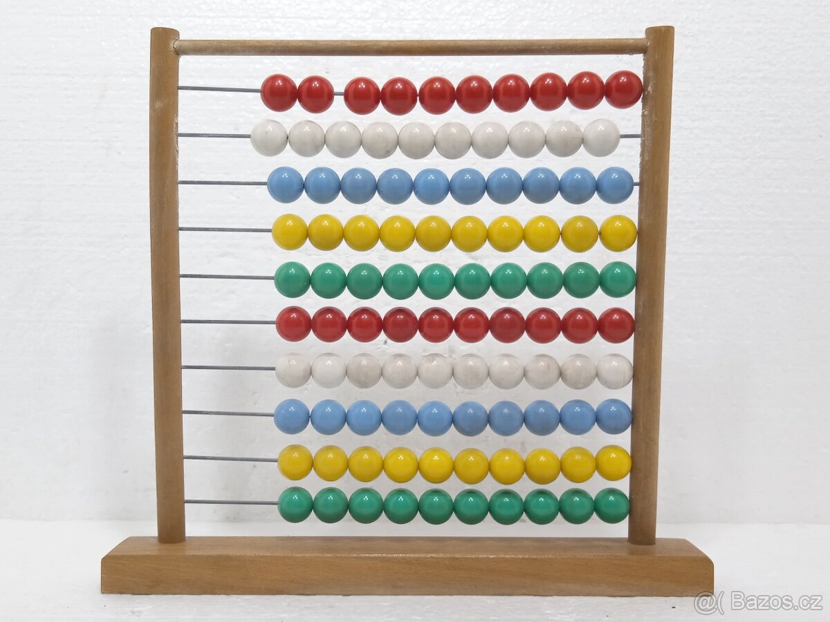 Retro dřevěné dětské počítadlo ČSSR