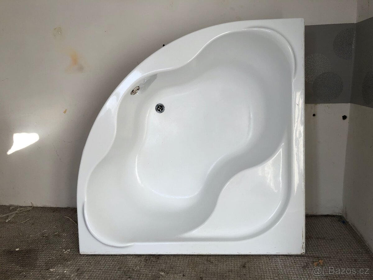 Rohová vana 140x140