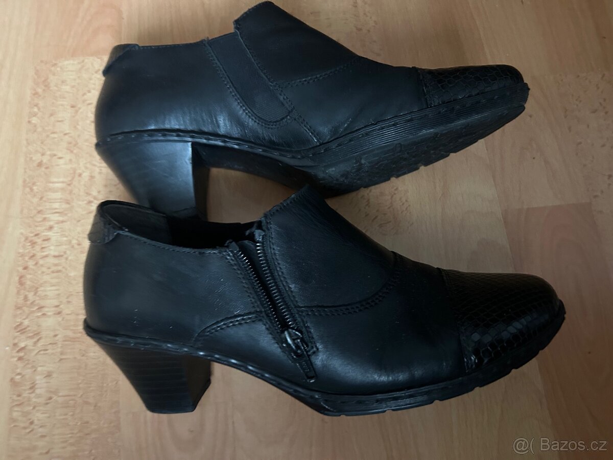 Rieker 39 zateplené kotníčkové a Bata společenské 39