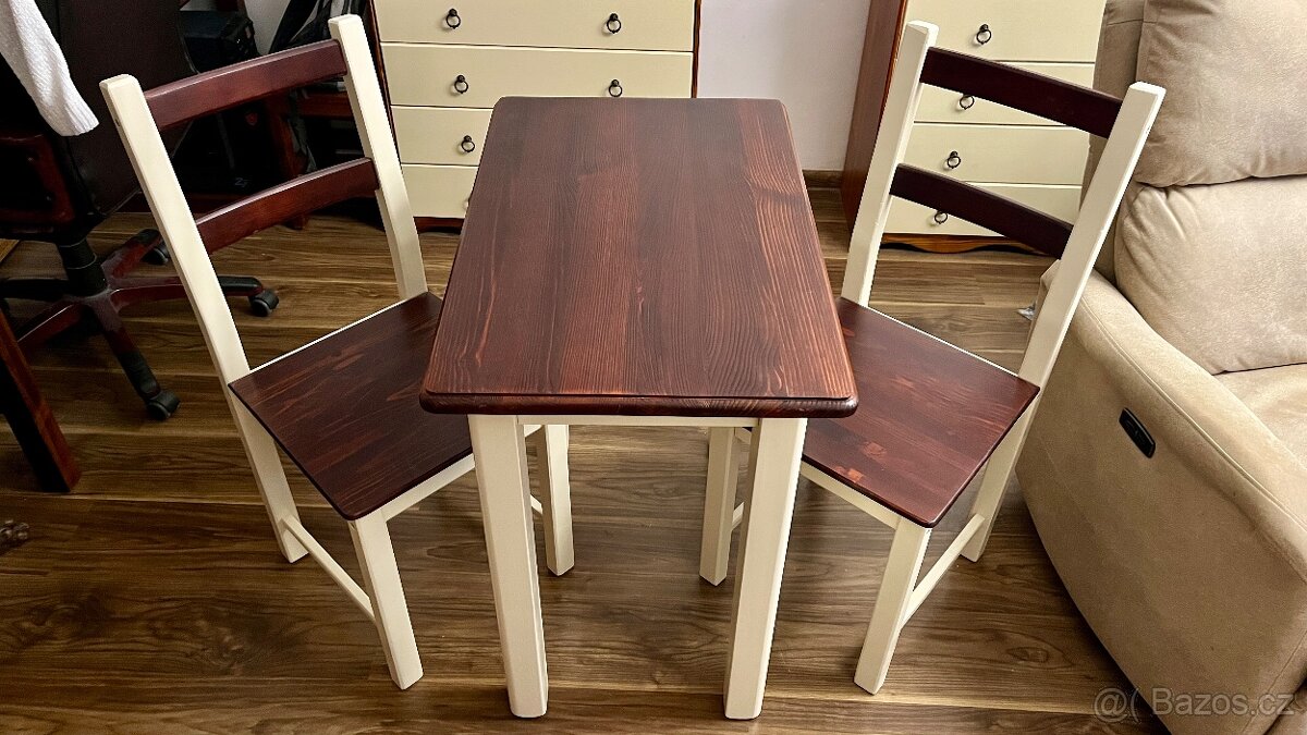 Jidelni stul + zidle z masivu