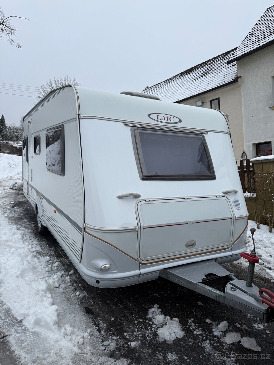 LMC 485 - klimatizace, TV, předstan