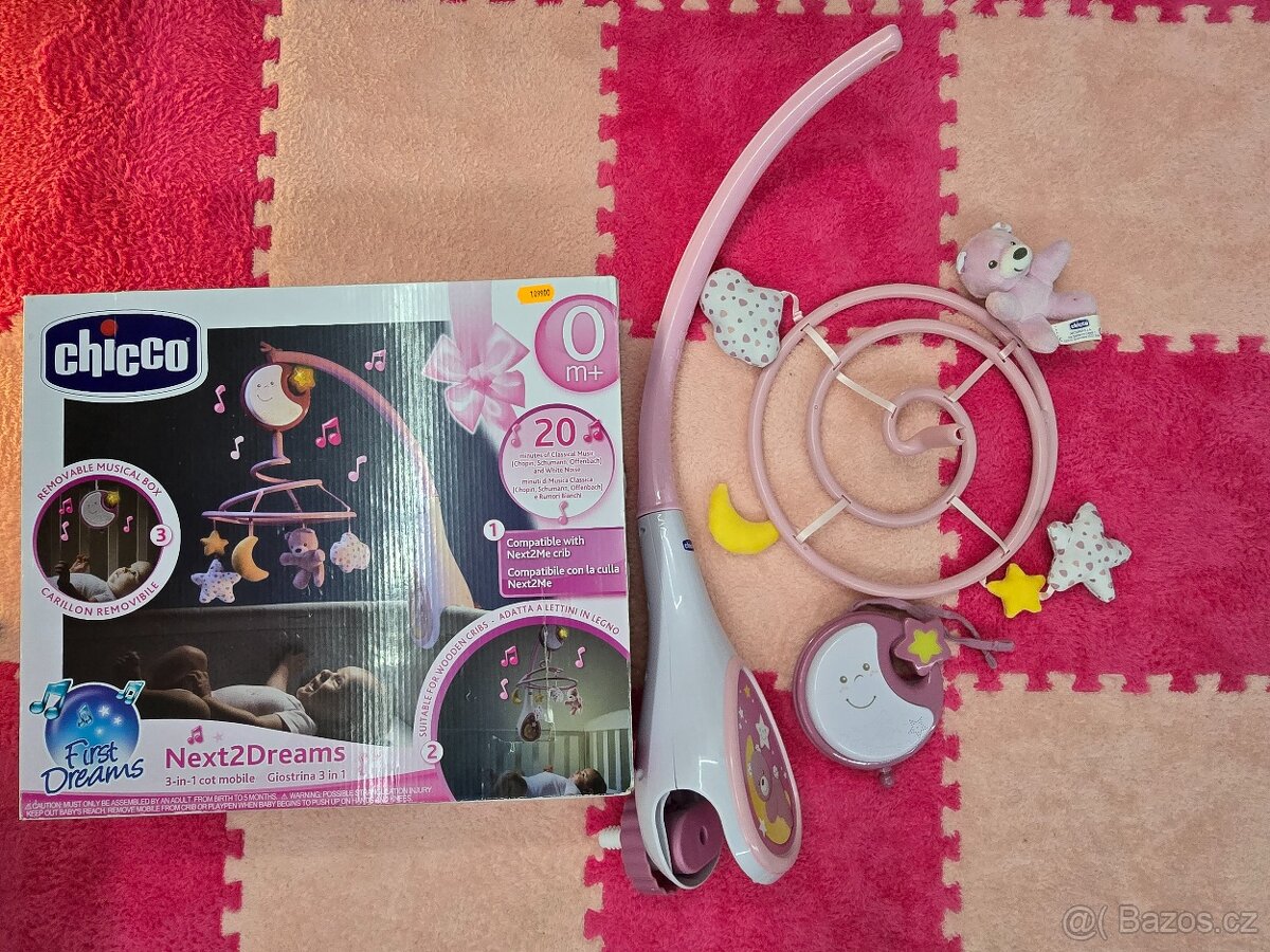 CHICCO Kolotoč nad postýlku a závěsná hračka 3v1 Next2Dreams
